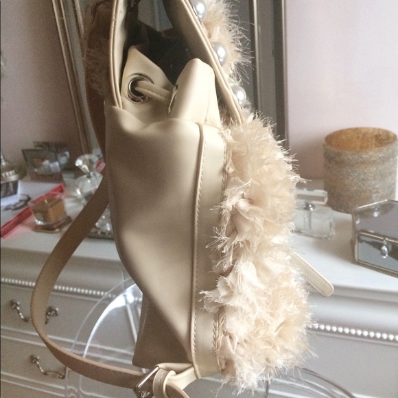 ITALIAN ALEX MAX NUDE BEIGE RUFFLE PEARL BACKPACK BAG PURSE TOTE - Picture 4 of 8